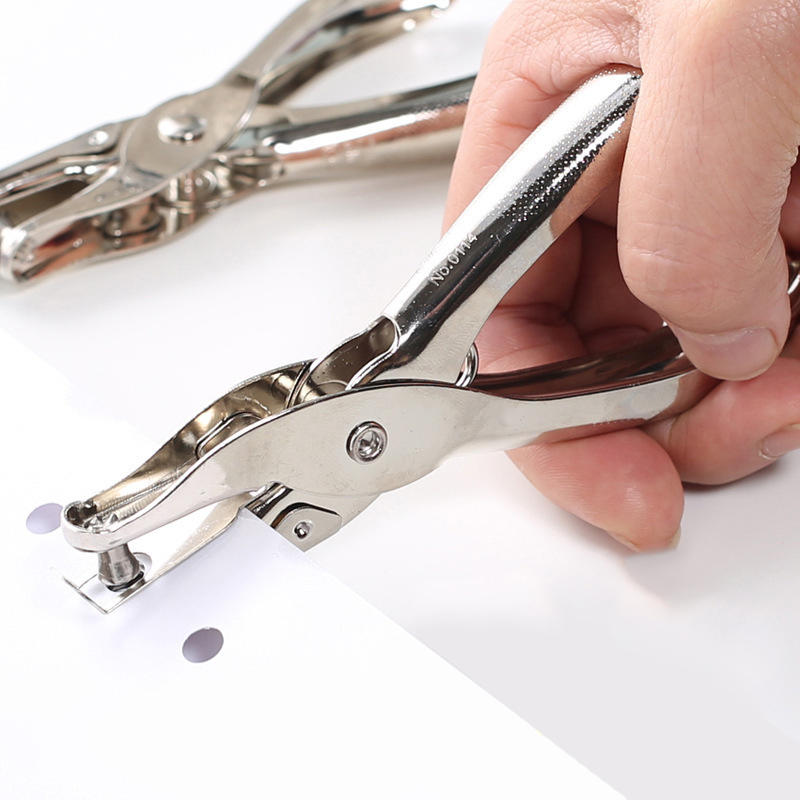 مثقبة ورق يدوية معدنية بفتحة د - مراجعة Paper Punch 3 Hole وسعره